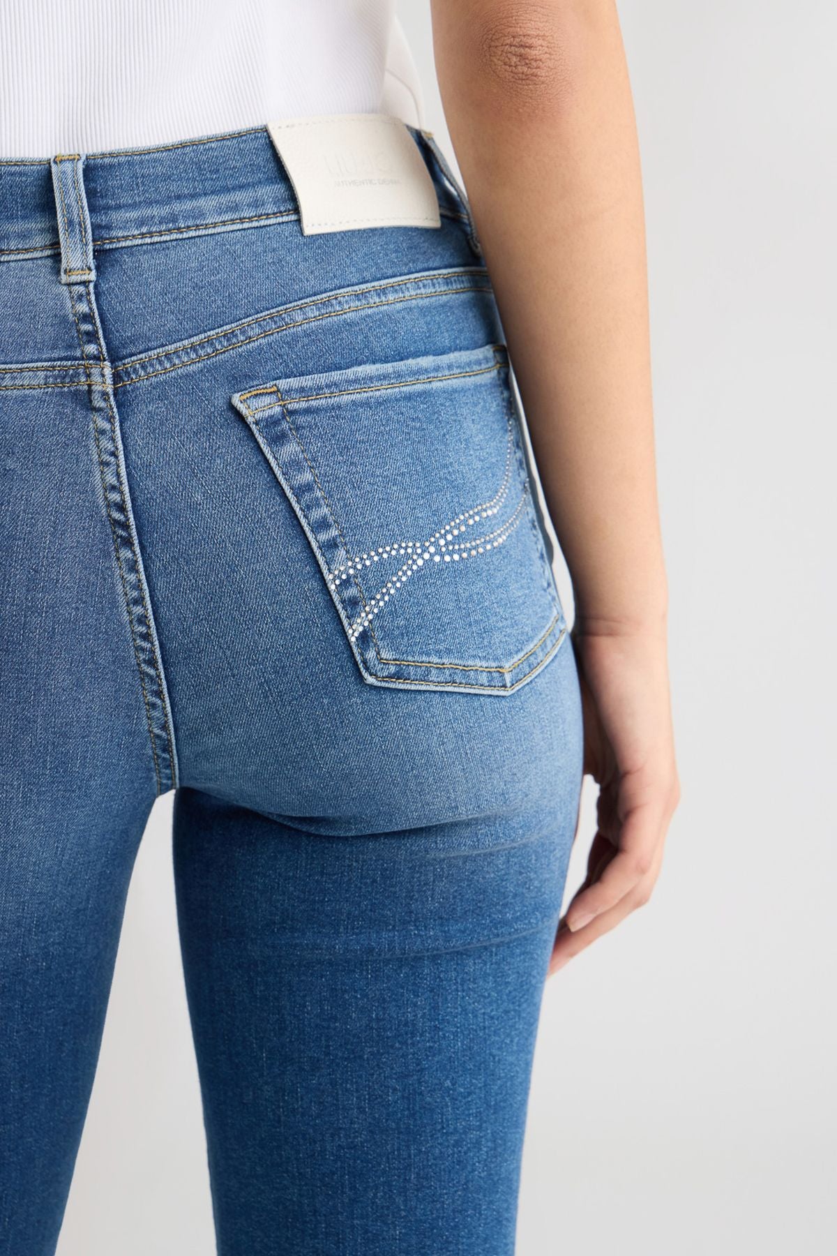 Liu Jo Slim Fit Kısa Paça Jean