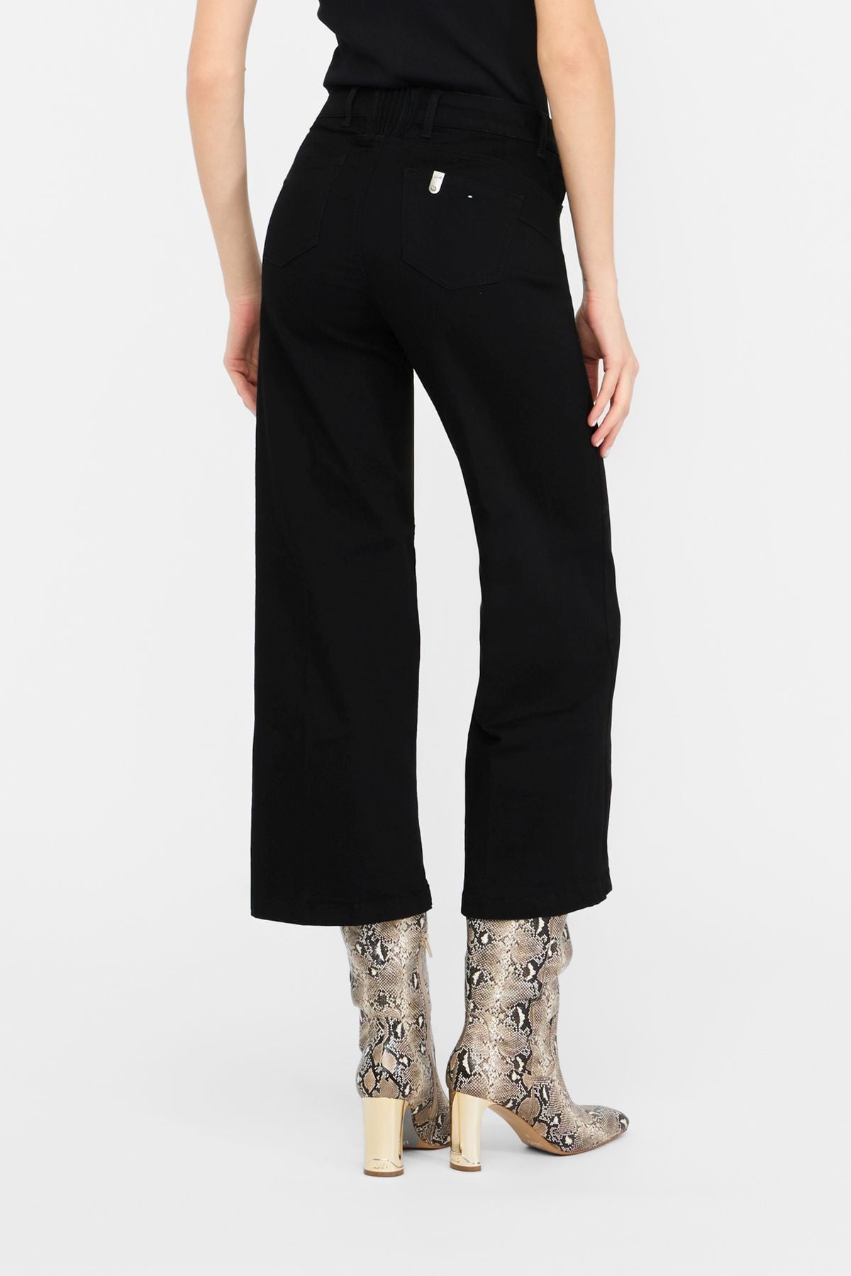 Liu Jo Kısa Paça Düz Kesim Jean